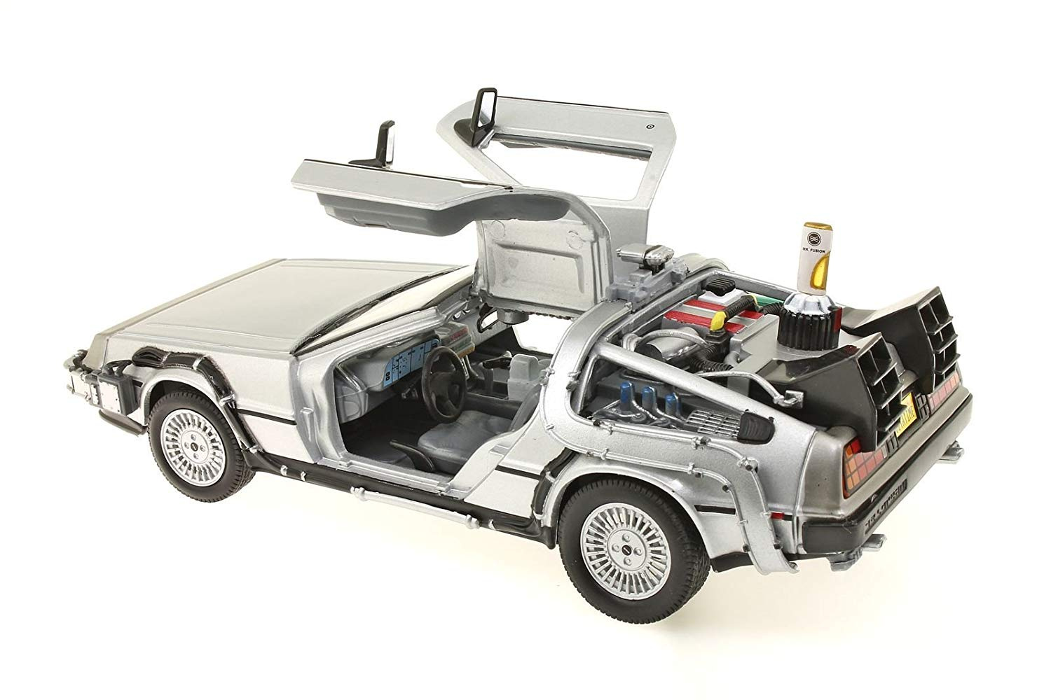 Welly Back to the Future Part II DeLorean Time Machine 1:24 Scale